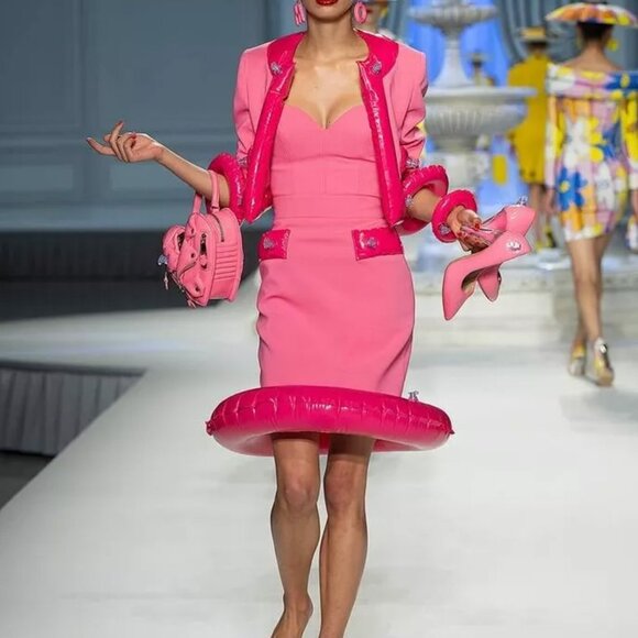 MOSCHINO COUTURE POOL INFLATABLE BARBIE PINK SKIRT ONLY IT40 USA 6 2023 RUNWAY - Picture 2 of 16